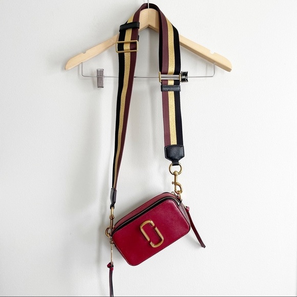Marc Jacobs The Snapshot Crossbody Bag in Deep Maroon Multi - Picture 3 of 12